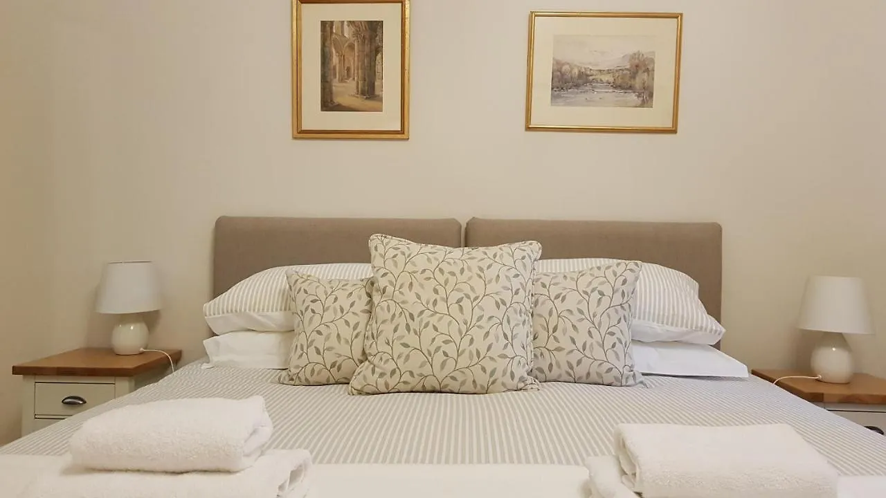 Gorgeous Central Edinburgh 3-Bedroom Apartment Großbritannien