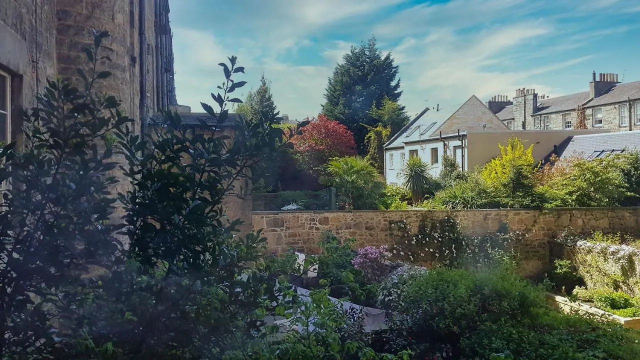 Gorgeous Central Edinburgh 3-Bedroom Apartment Großbritannien