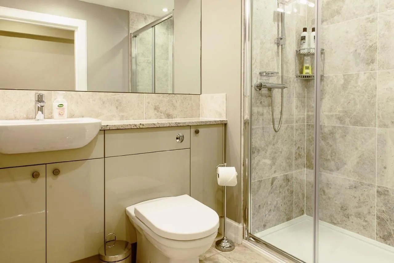 Gorgeous Central Edinburgh 3-Bedroom Apartment Großbritannien